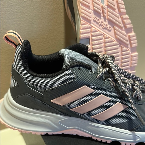 Adidas Rockadia Trail 3.0 Women’s Size 7.5 Running Shoes Grey / Pink EG2523 - Picture 3 of 9